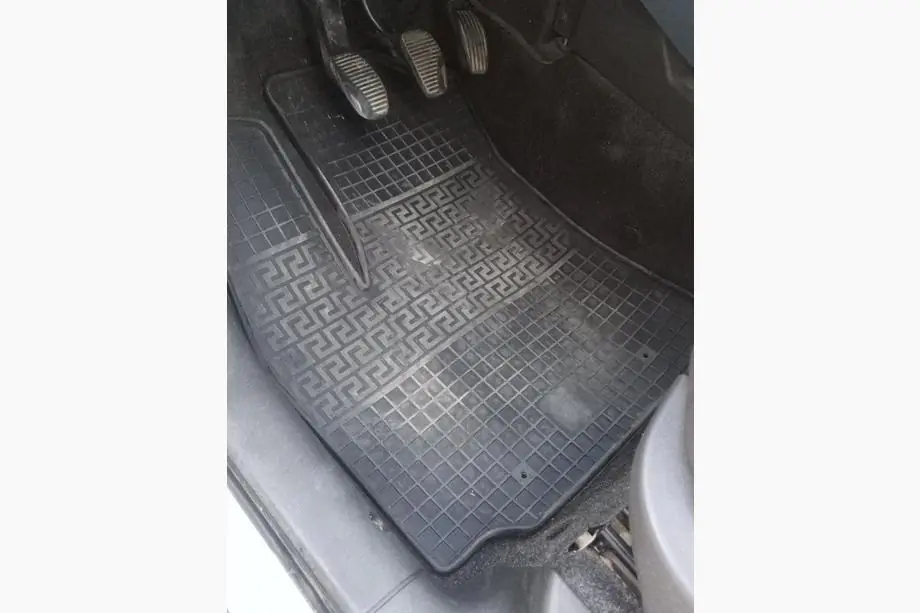 Fiat Doblo I 2005–2010 Gumové autokoberce do interiéru (2 ks, Polytep) Fotografie 2