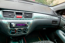 Mitsubishi Lancer 9 2004–2008 Lišty na palubní desku V1 (Meric) fotografie 1