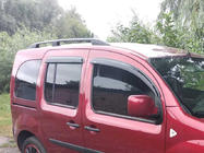 Renault Kangoo 2008–2020 Střešní podélníky Skyport (černé) fotografie 1