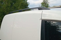 Volkswagen Caddy 2010–2015 Strešní podélníky Skyport BLACK Standardní základna fotografie 7