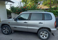 Chevrolet Niva 1998–2020 Střešní ližiny CHROM fotografie 2