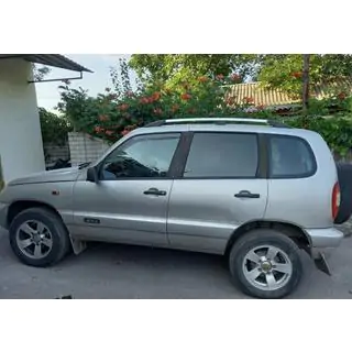 Střešní ližiny CHROM Chevrolet Niva 1998–2020 fotografie 2