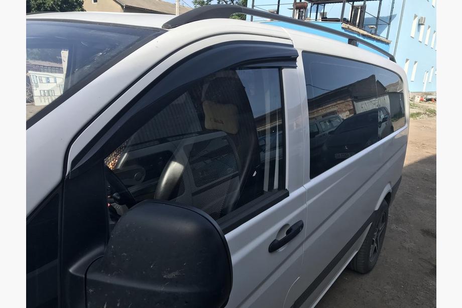 Mercedes Vito W639 2004–2014 Deflektory oken (2 ks, Sunplex Sport) Fotografie 5