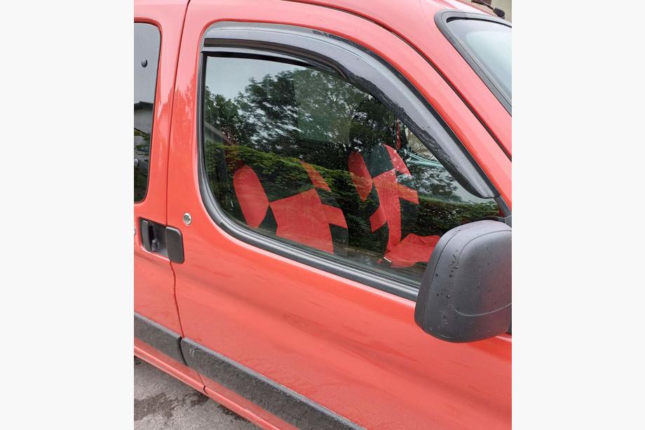 Renault Kangoo 1998–2008 Deflektory oken 8 cm (2 ks, DDU) Image