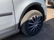 Volkswagen Caddy 2010–2015 Kryty lemů blatníků (matná černá) fotografie 8