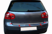 Volkswagen Golf 5 2003–2009 Nerezová lišta hrany víka kufru fotografie 2