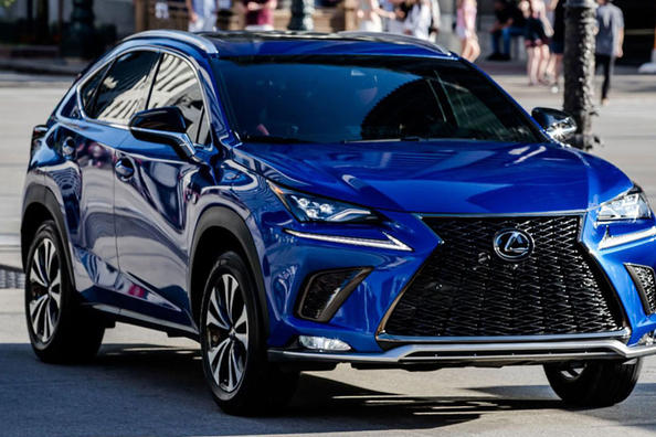Recenze prémiového crossoveru Lexus NX 200