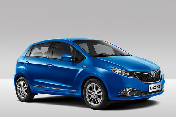 Recenze hatchbacku Geely GC5