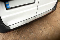 Mercedes Vito/V-class W447 2014– Nerezová lišta na zadní nárazník Carmos fotografie 2