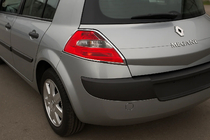 Renault Megane II 2004–2009 Chromové rámečky zadních světel (HB, 2 ks, plast) fotografie 1