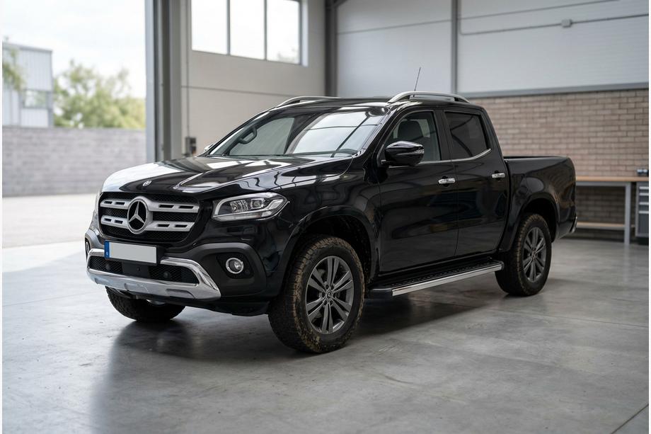Mercedes X-Class 2017–2020 Boční nášlapy BlackLine (2 ks, hliník) Image
