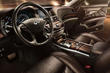 Business sedan Infiniti Q70 fotografie 6