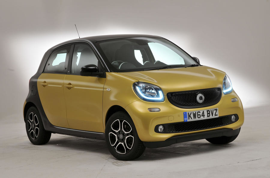 Recenze kompaktního pětidveřového hatchbacku Smart Forfour