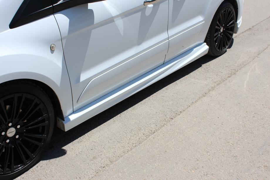 Ford Connect 2014–2021 Boční prahy (k lakování) Image
