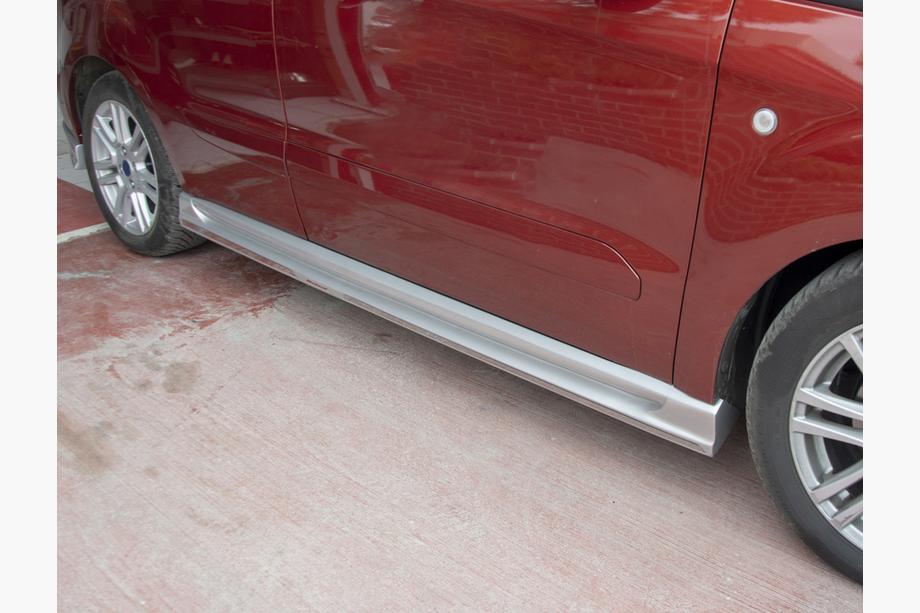 Ford Courier 2014–2023 Boční prahy (k lakování) Image