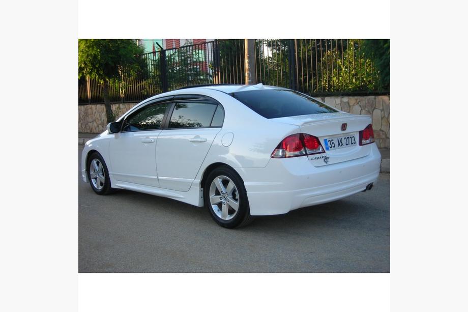 Honda Civic Sedan VIII 2006–2011 Spoiler Калин (k lakování) Fotografie 2