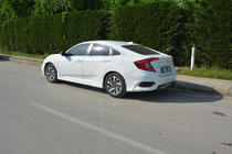Honda Civic Sedan X 2016–2021 Rohové nástavce na zadní nárazník (k lakování) fotografie 3