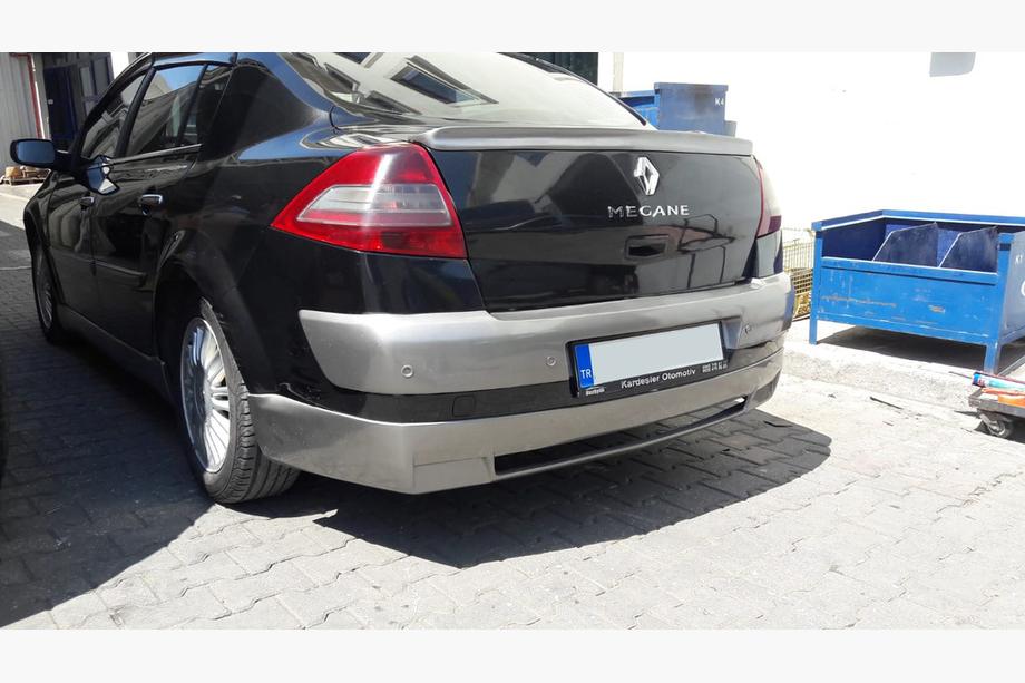 Renault Megane II 2004–2009 Zadní nástavec na nárazník (k lakování) Fotografie 2