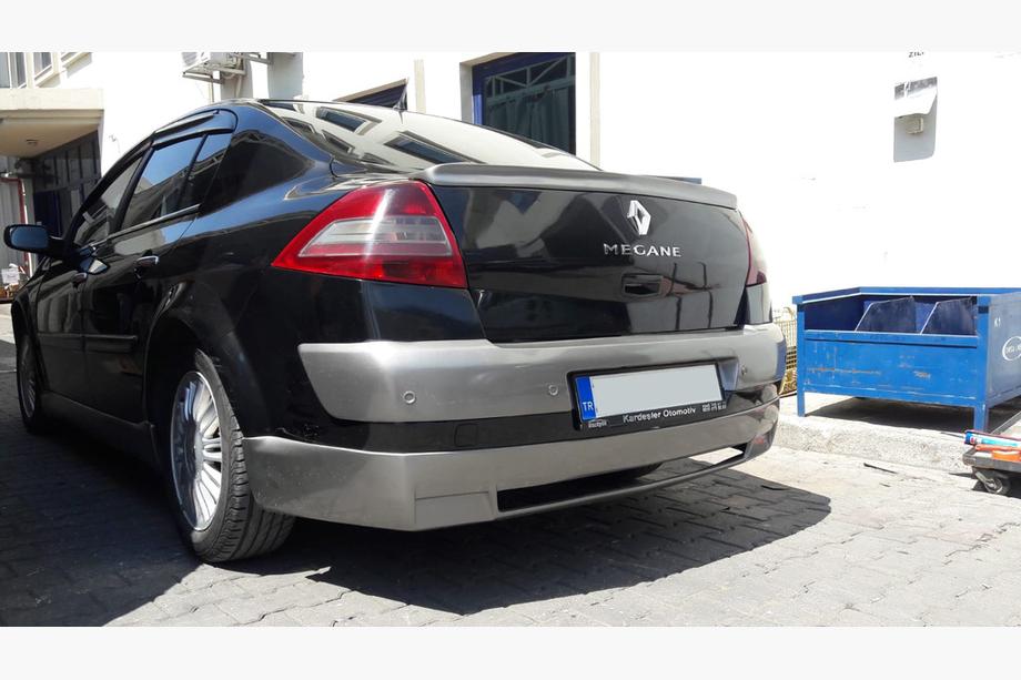 Renault Megane II 2004–2009 Zadní nástavec na nárazník (k lakování) Fotografie 1