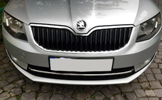 Skoda Octavia III A7 2013–2019 Nerezová chromová lišta na přední nárazník 13-17 Carmos - turecká ocel fotografie 5