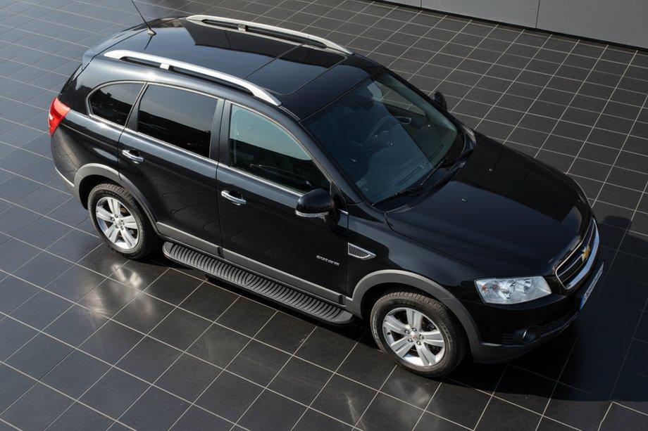 Chevrolet Captiva 2006–2019 Boční nášlapy Tayga Black (2 ks, hliník) Image