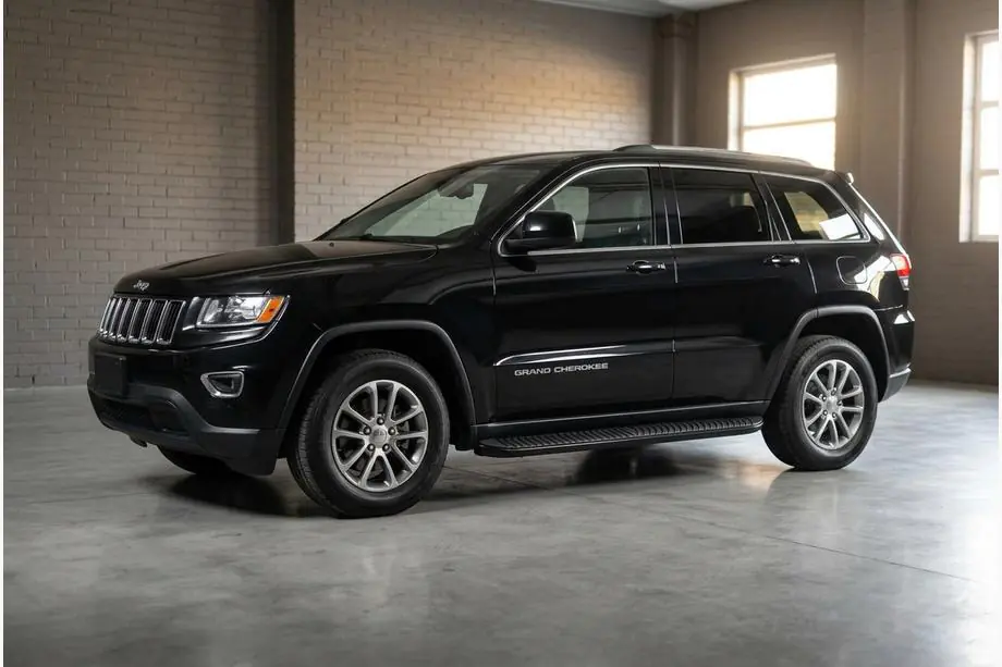 Jeep Grand Cherokee WK2 2010–2021 Boční nášlapy Tayga Black (2 ks, hliník) Image