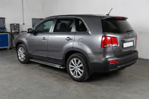 Kia Sorento II XM 2009–2014 Boční prahy Maydos V2 (2 ks, hliník ↗ nerez) fotografie 1