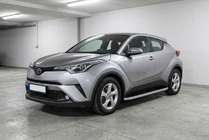 Toyota C-HR 2016–2023 Boční nášlapy Tayga Grey (2 ks, hliník) fotografie 1