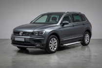 Volkswagen Tiguan 2016–2023 Boční nášlapy Allmond Grey (2 ks, hliník) fotografie 1