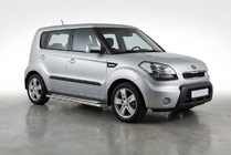Kia Soul I 2008–2013 Boční prahy Maydos V2 (2 ks, hliník ↗ nerez) fotografie 1