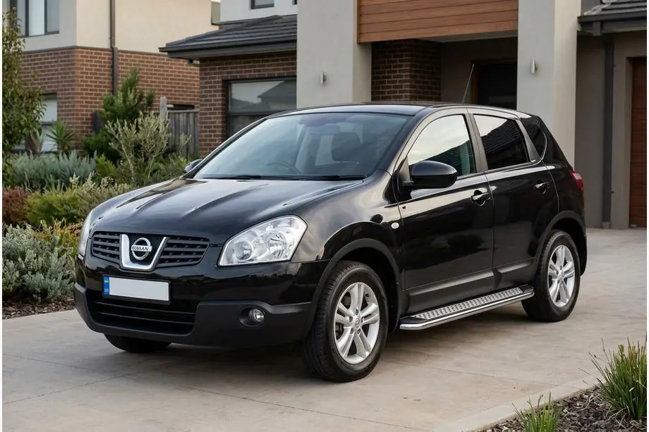 Nissan Qashqai 2007–2010 Boční prahy Maydos V2 (2 ks, hliník ↗ nerez) Image