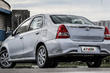 Recenze levného sedanu Toyota Etios fotografie 5