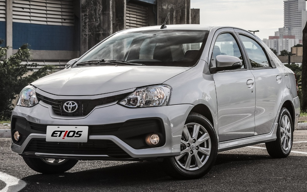 Recenze levného sedanu Toyota Etios