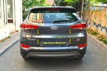Hyundai Tucson TL 2016–2021 Lišta nad SPZ (2015—2018, horní, široká, nerez) fotografie 2