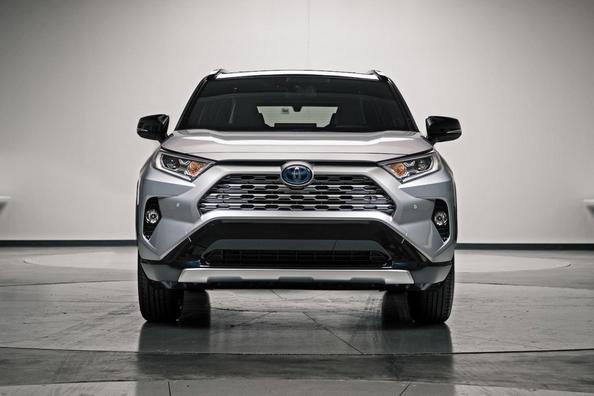 Crossover Toyota RAV4 modelového roku 2019