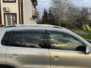 Volkswagen Tiguan 2007–2016 Okenní deflektory s chromovou lištou (4 ks, Niken) fotografie 3