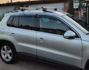 Volkswagen Tiguan 2007–2016 Okenní deflektory s chromovou lištou (4 ks, Niken) fotografie 2