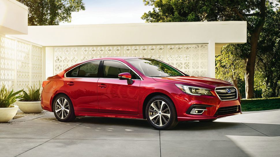 Sedan Subaru Legacy šesté generace