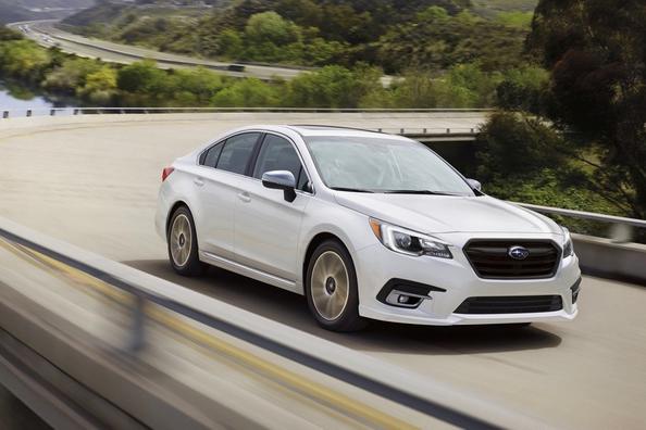 Sedan Subaru Legacy šesté generace