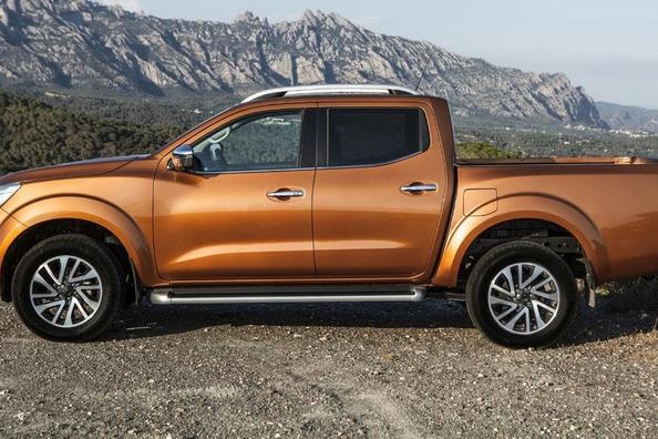 Pickup Nissan Navara NP300 třetí generace Fotografie 8