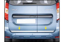 Renault Dokker 2013–2022 Nerezová lišta na hranu víka kufru fotografie 1