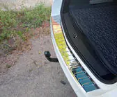 Opel Astra J 2009–2015 Nerezová lišta na zadní nárazník V-1 Carmos (SW, nerez) fotografie 2