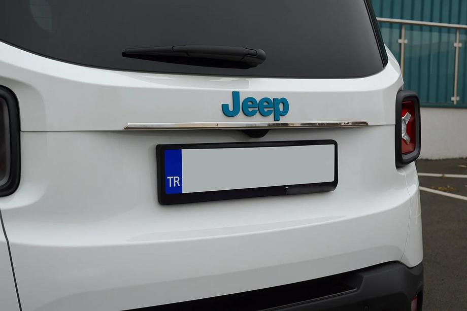Jeep Renegade 2014– Chromová lišta nad SPZ (nerez) Image