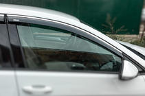 Volkswagen Golf 7/E-Golf 2012–2020 Okenní deflektory s chromovou lištou HB (4 ks, Niken) fotografie 7