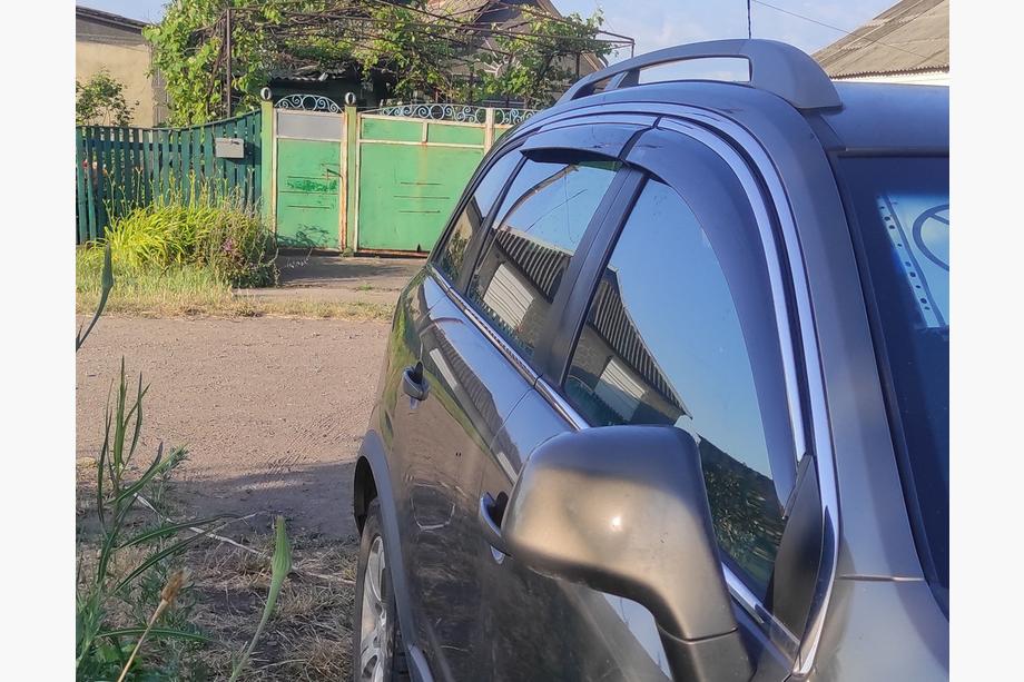 Opel Antara 2006–2017 Okenní ofuky s chromovanou lištou (4 ks, Niken) Image