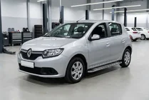 Dacia Sandero 2013–2020 Boční prahy Maydos V2 (2 ks, hliník ↗ nerez) fotografie 1