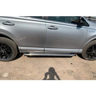 Boční prahy Maydos V2 (2 ks, hliník ↗ nerez) Toyota Rav 4 2013–2018 fotografie 3