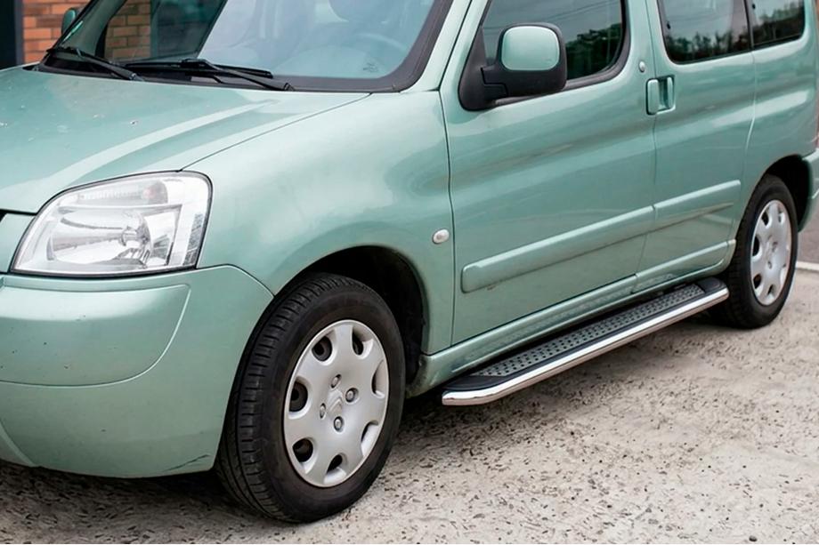 Peugeot Partner 1996–2008 Boční prahy Maydos V2 (2 ks, hliník ↗ nerez) Fotografie 1