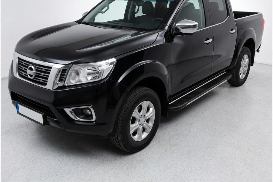 Nissan Navara/NP300 2016– Boční prahy Bosphore Grey (2 ks, hliník) Image