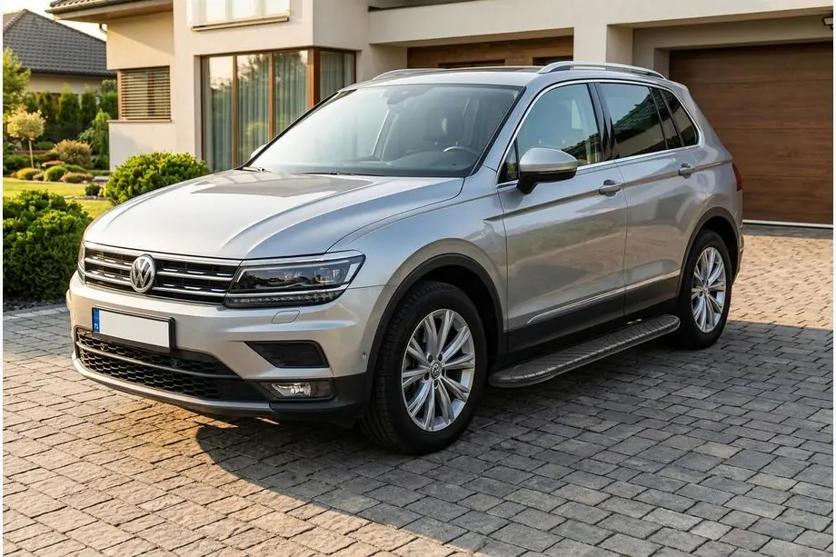 Volkswagen Tiguan 2016–2023 Boční nášlapy Bosphore Black (2 ks, hliník) Image